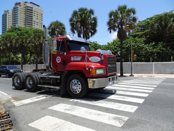 Mack CH Bobtailing trucks