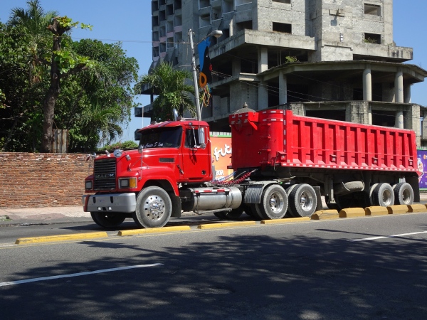 Mack CH Truck & Trailer