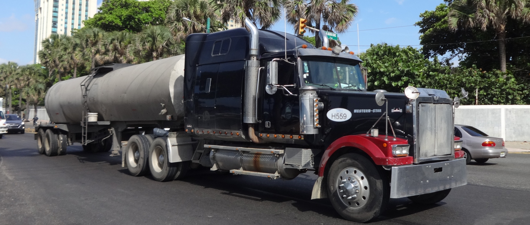 Western Star 4900